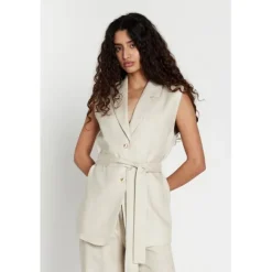 AphandraBBEwe vest