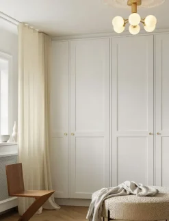 Apiales 6 Ceiling, brushed brass / opal
