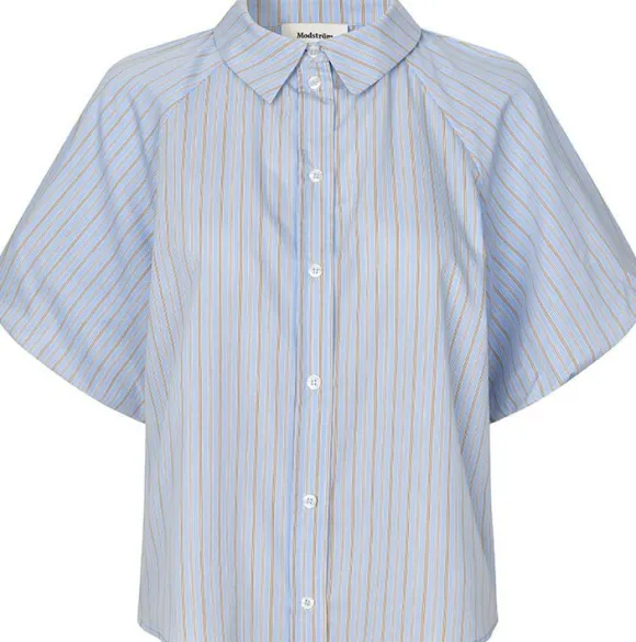 Augustamd shirt