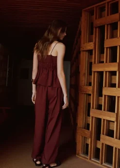 Balloon-style trousers with elastic