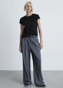 Basic 100% cotton t-shirt