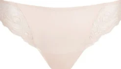 Cyrile rio briefs