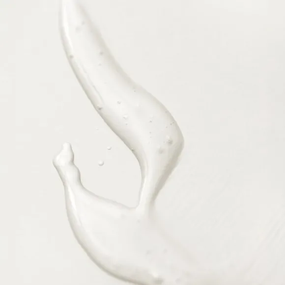 DAILY FOAMING CLEANSER - 200ML