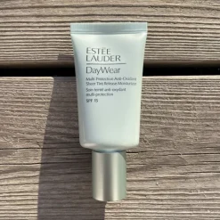 DayWear Sheer Tint SPF 15 Mini