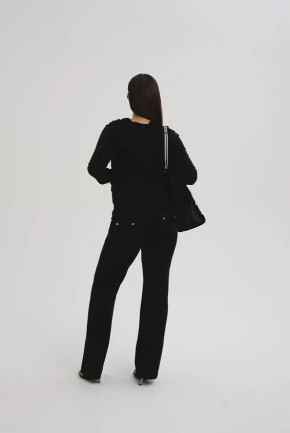 Del Ray Classic Velour Pant Pocket Design