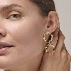 Earring, Miriam