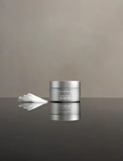 EXFOLIATING PEEL PADS