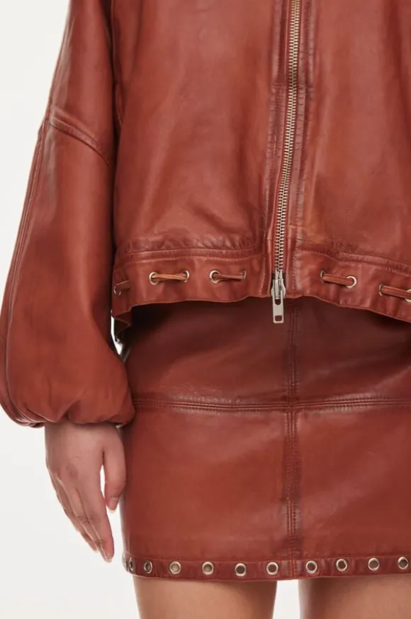 Eye leather skirt