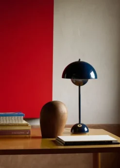 Flowerpot VP3, Table Lamp