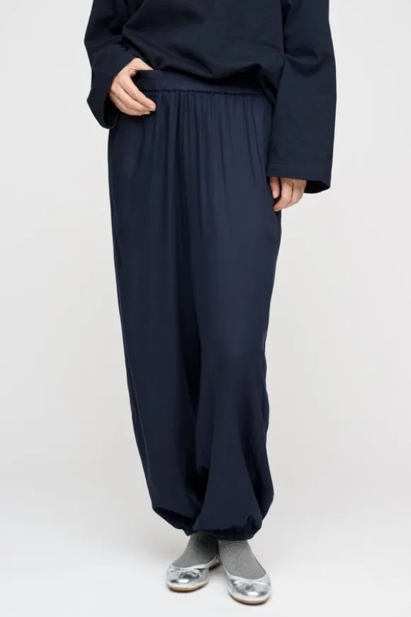 free pants silky