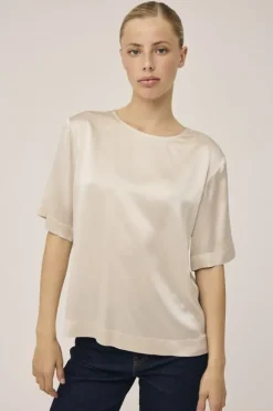 Gia 2 Kortærmede bluse - 100% silke