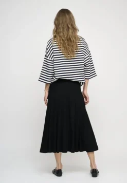 gracious skirt