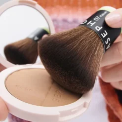 07 Kabuki brush - Intuitiv applicering med perfekt finish
