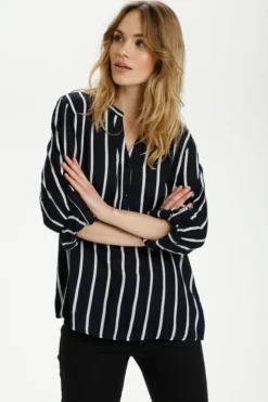 KAstridy Blouse