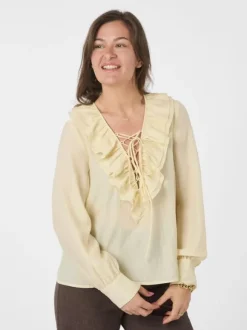 Katarina Crepe Ruffle Blouse