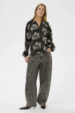 KAvinie Blouse