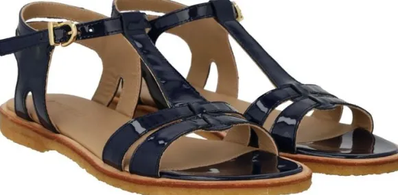 Klassisk remsandal