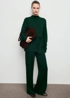 Knitted trousers with stitching det