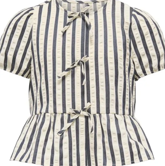 KOGMILANI SS BOW SHIRT WVN