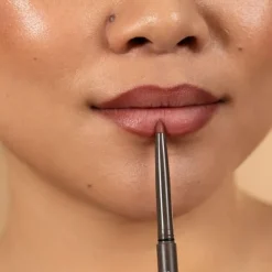 Lip liner