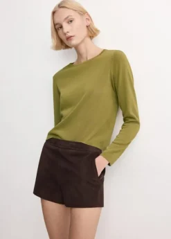 Long-sleeve knitted sweater