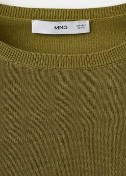 Long-sleeve knitted sweater