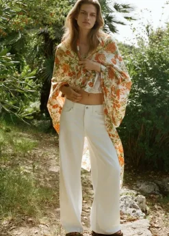 Low-rise wideleg jeans