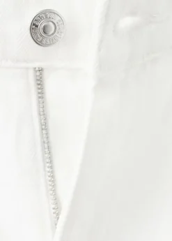 Low-rise wideleg jeans