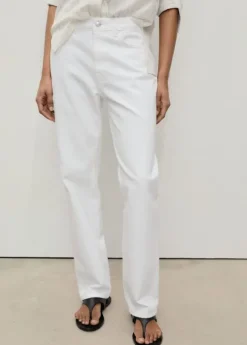 Mid-rise straight jeans