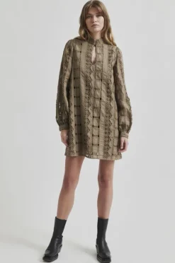 Milina Dress