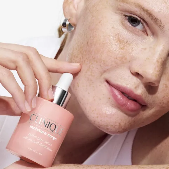 Moisture Surge Active Glow Serum