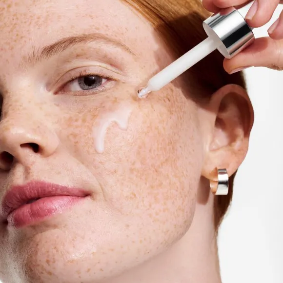 Moisture Surge Active Glow Serum