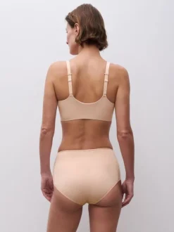 Norah Covering molded front closure bra