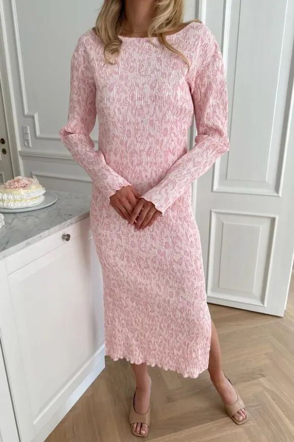 OdaIC Dress