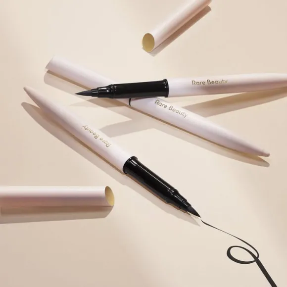 Perfect Strokes - Matte Liquid Liner