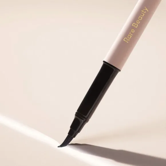 Perfect Strokes - Matte Liquid Liner