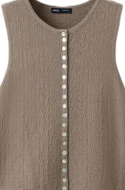 Plain button top