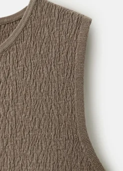 Plain button top
