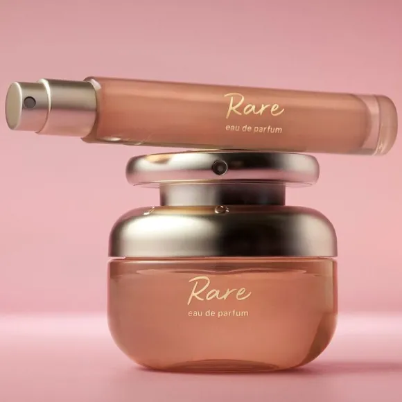 Rare - Eau de Parfum i reseformat