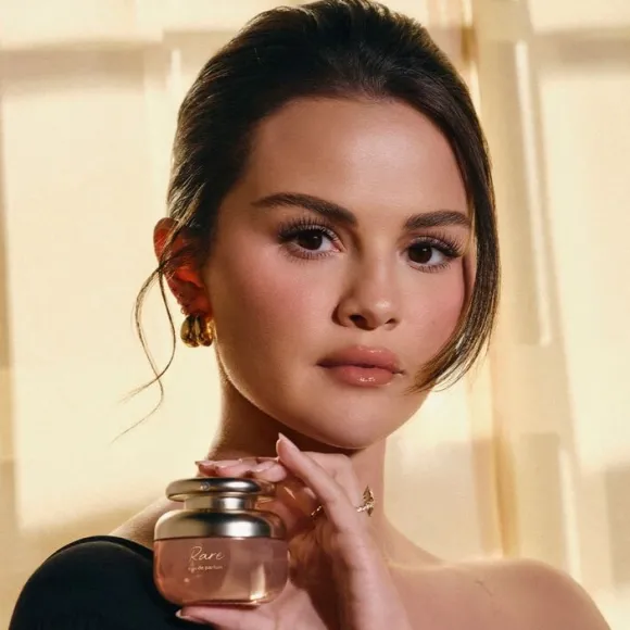 Rare - Eau de Parfum i reseformat