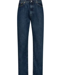 555� Relaxed Straight Jeans