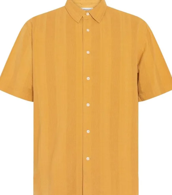 Relaxed structure short sleeve shirt