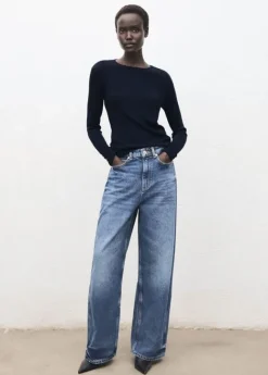 Ribbed long-sleeved t-shirt