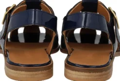 Sandal