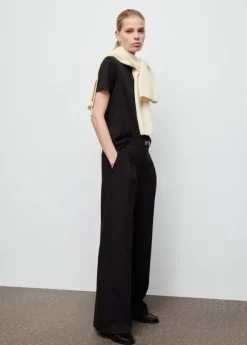 Short-sleeved cotton t-shirt