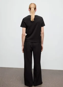 Short-sleeved cotton t-shirt