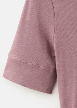 Short-sleeved fitted t-shirt