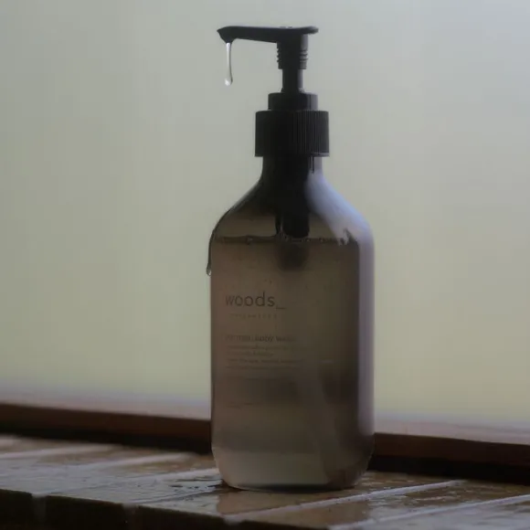 SOOTHING BODY WASH