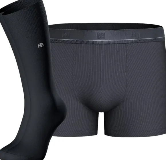 Sæt med boxershorts og sokker