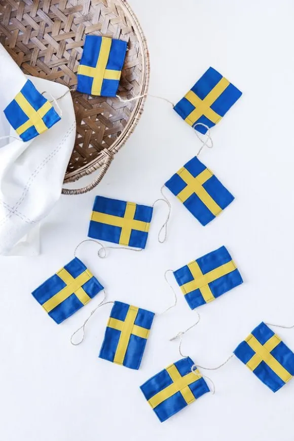 Stor flagranke med 10 Svenske flag